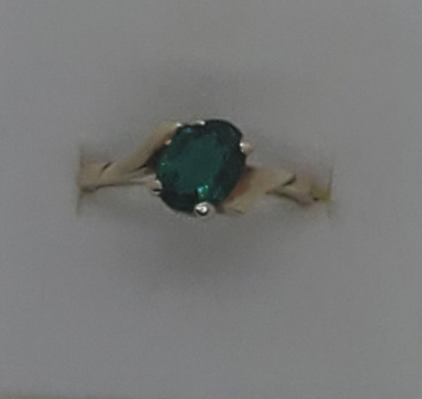 10k Gold Ring with Green Stone