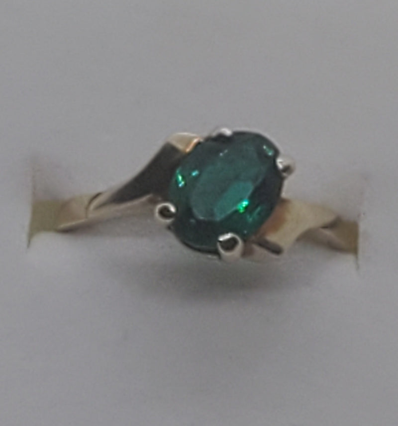 10k Gold Ring with Green Stone